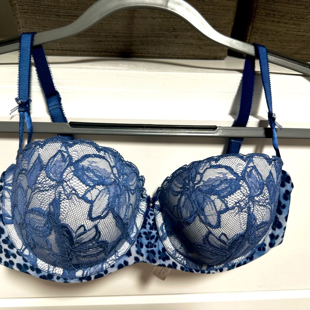 Victoria’s Secret Lace Push up Bra